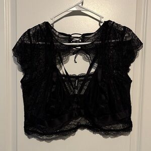 Torrid lace lingerie top size 3
